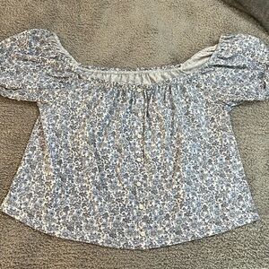 AE Puff Sleeve Floral Shirt, Medium